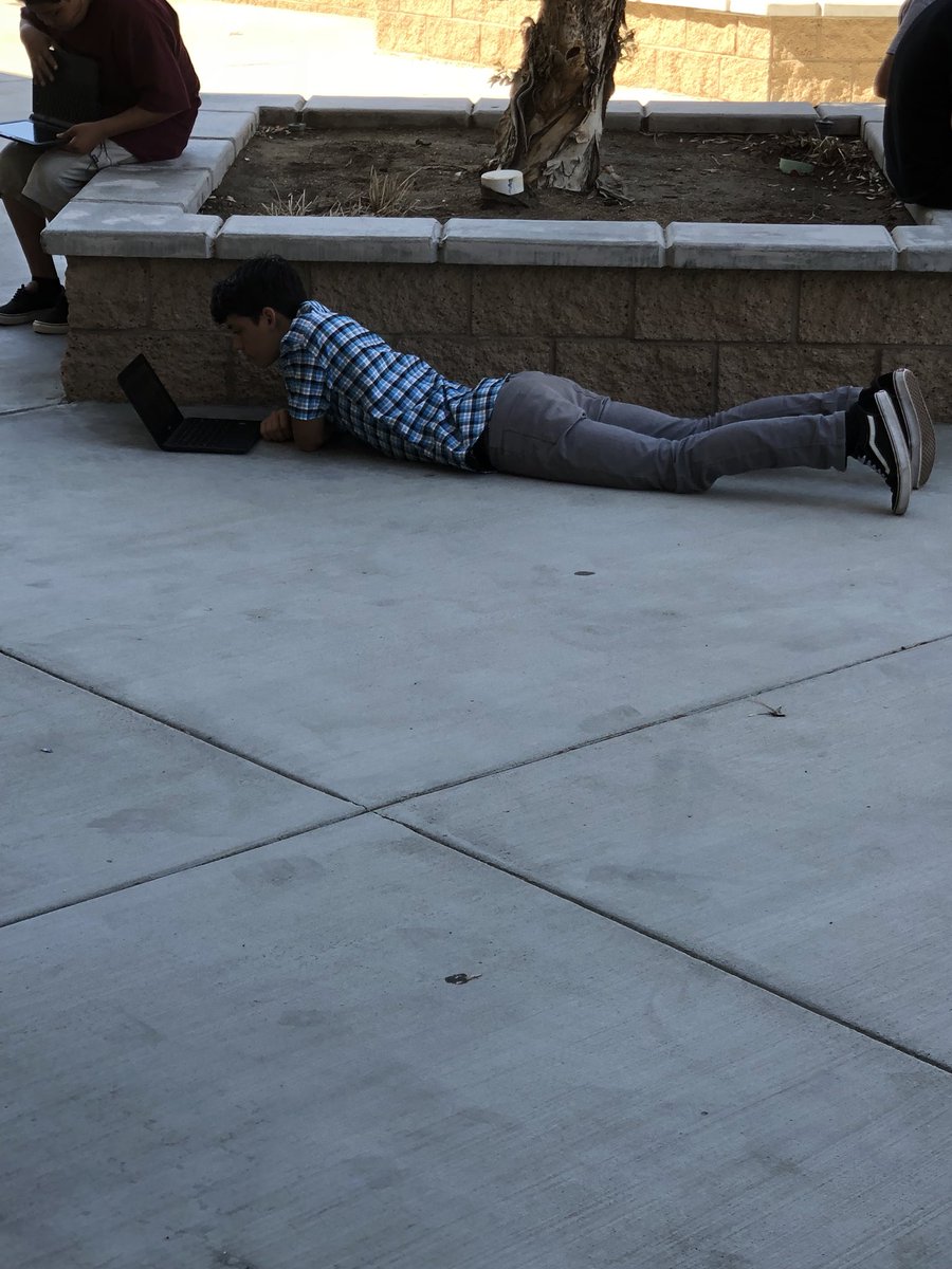 msheatheravi's tweet image. Meanwhile on a Friday in Ms. Avila’s Read180 block #GrowthMindset #kidsreading #learningwords #PantherPRIDE