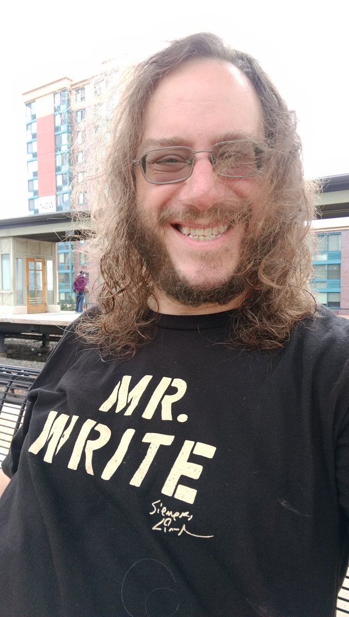 KRADeC's tweet photo. A bit wind swept at the train station, heading up to #RocCon2018! https://t.co/6aAuqZrkq1