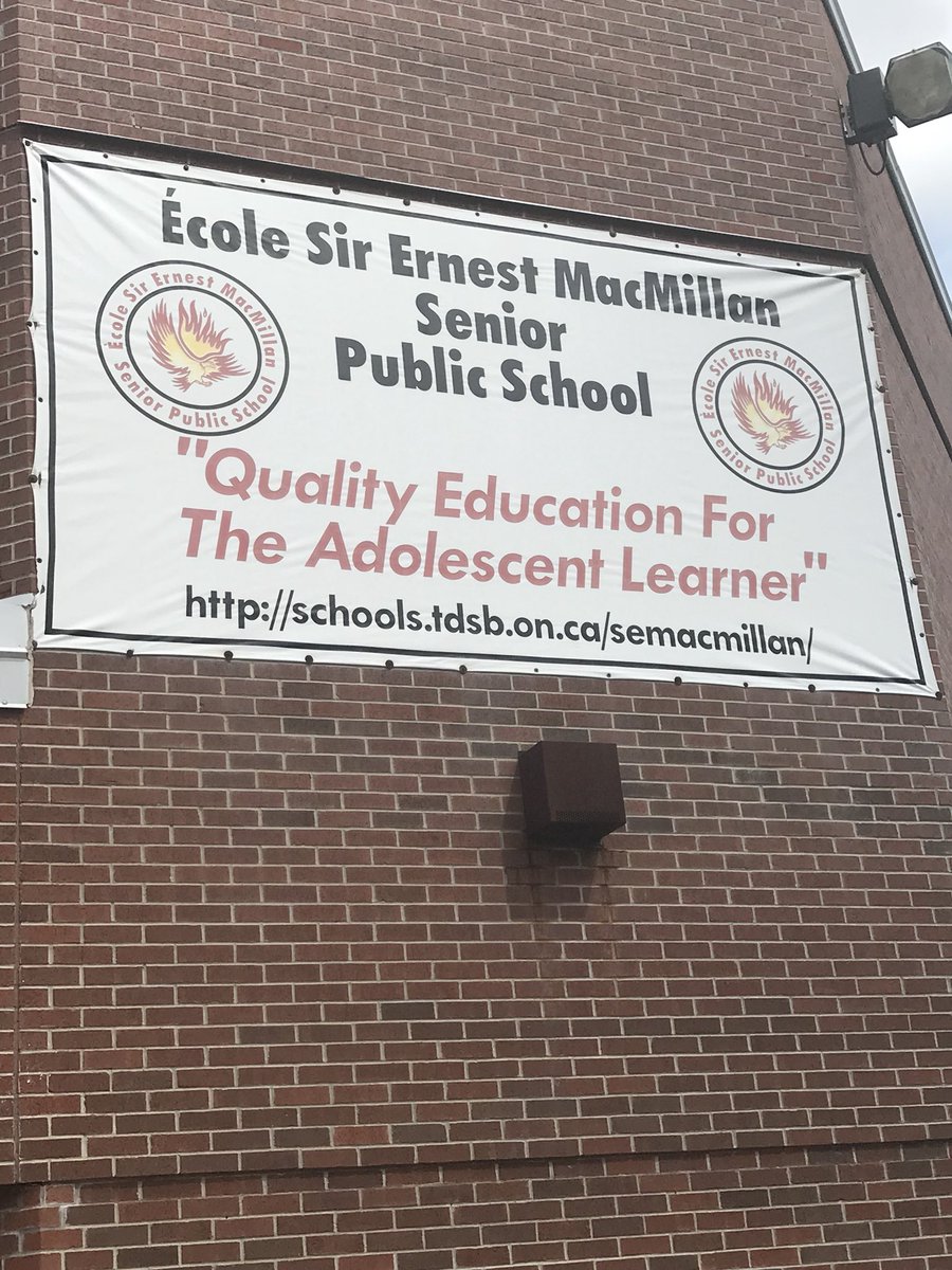 LizBHolder's tweet photo. Excitement is in the air @TDSB_MacMillan’s 1st STEM challenge for 2018/2019! @TDSB_STEM @Kwith64 https://t.co/kc2KFGNL4y