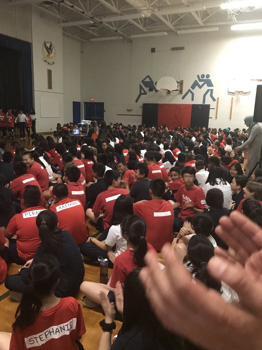 LizBHolder's tweet photo. Excitement is in the air @TDSB_MacMillan’s 1st STEM challenge for 2018/2019! @TDSB_STEM @Kwith64 https://t.co/kc2KFGNL4y