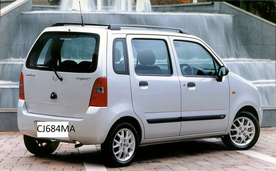 shellyapp_co's tweet photo. VI CHIEDIAMO DI AIUTARCI A RITROVARE UN AUTO RUBATA QUESTA NOTTE A #TRENTO! #SUZUKY WAGON R. #TARGA CJ684MAContattate subito le forze dell'ordine se la vedete GRAZIE! #furto #autorubata https://t.co/bx1hGqHQYU