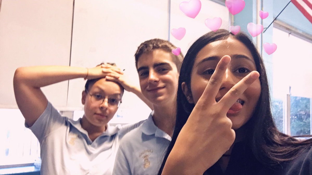 AZakyXHS's tweet photo. fizzah cries a lot. nick likes to write stories. alex ate tinfoil once. https://t.co/HnMzHM7P3N