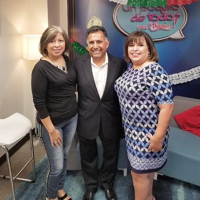 LizMirandaReal1's tweet photo. Watch Casa y Vida Houston Show!
THURSDAY!
1:00PM - 2:00PM
Join our FACEBOOK Page:
https://t.co/oSKmWsp0HE
We'll talk about All things Real Estate and more.
#CasayVidaHouston #RealEstate #Realtor #MirandaProperties #Broker #LizMirandaREALTOR #NHPO #BilingualRealtor https://t.co/zcOBXuUIeW