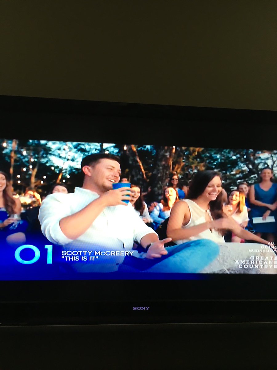 LMatjeka's tweet photo. Woohoo 🙌🏻 ⁦@ScottyMcCreery⁩ #ThisIsIt video #1 ⁦@gactv⁩ #GacTop20 👏🏻 https://t.co/11B7gBSoTK