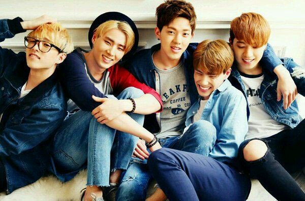 vannu_moro4's tweet photo. #데이식스 #DAY6
#HAPPYDAY6DAY
#Happy3rdBirthDAY6
#HAPPYANNIVERSARYDAY6
@day6official https://t.co/f6lfFeEUXF