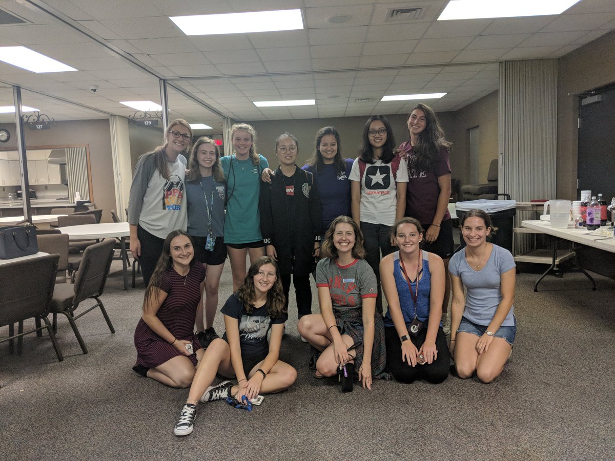 Our semester of service is off to a great start!! Thanks to all the new and returning faces for making our Tuesday night a little bit better at FAC!