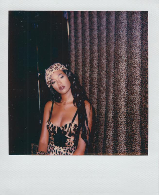 ambermark's tweet photo. Put You On came from wanting to talk about a woman who made it out of the hood. Cardi B was blowing up at the time and I thought her kind of story would be a vibe for the production. The beat sounds like a NY summer &amp; I felt it would be dope to lyrically make a NY anthem. 🏙️🖤 https://t.co/aVxjrUU5om