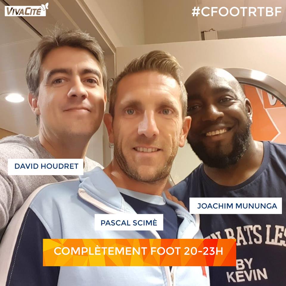 Complètement FOOT tweet media