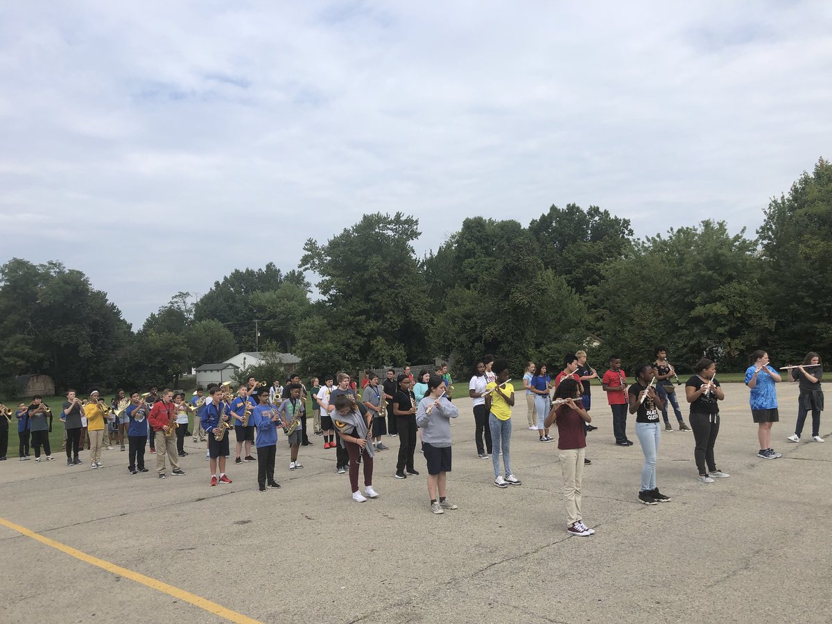 carrithers_band's tweet photo. Confident that Demi Lovato would love to hear this awesome band play her song! #ConfidentDemiLovato #GaslightParade #BandKidsRock @mdfw08 @JCPSKY @BradyJCPSBOE https://t.co/rRxGGioPj7