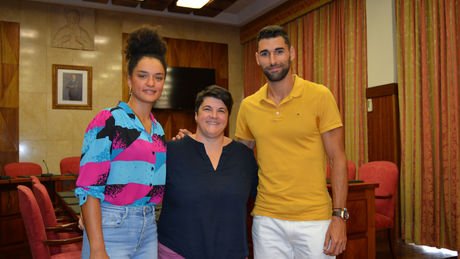 La consejera de Deportes, Ascensión Rodríguez, recibe a Rosanna Simón y Samuel García y reafirma el apoyo del Cabildo a los deportistas de élite de #LaPalma 💪🏻