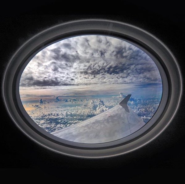 GulfstreamAero's tweet photo. Today's #FanFriday is by @thepointsguy's own @ZachHonig who recently got a taste of the #G500's exceptional cabin experience. #DiscoverG500 https://t.co/m4ZdyhsBPO