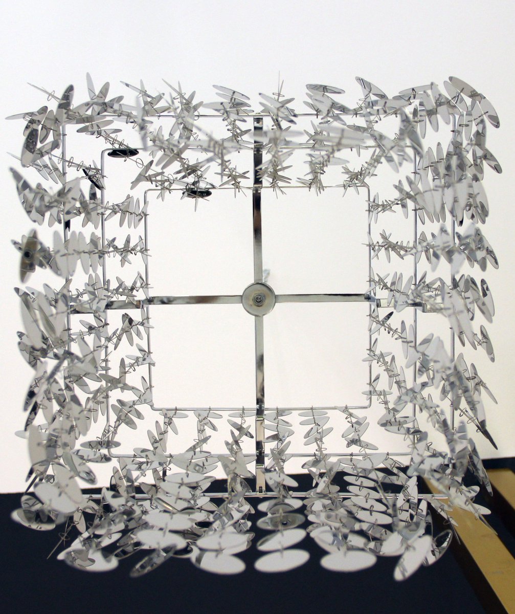 Una de las intervenciones que hemos realizado desde Espacio Catorce es la tienda de 5XL Collection en #Linares, con un intenso trabajo de #interiorismo para que el establecimiento esté repleto de color y vida, que se complementa con sus excelentes vestidos 😍