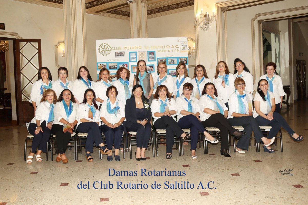 RotarySaltillo's tweet photo. Nuestras #Rotarianas, siempre con el entusiasmo de apoyar a los demás, haciendo actividades y donaciones independientes de las propias del club, en las que colaboran al 100%, sin duda, un gran ejemplo a seguir. #Rotary #SélaInspiración #Distrito4110 #Saltillo #Coahuila #México https://t.co/280ikvlBOk