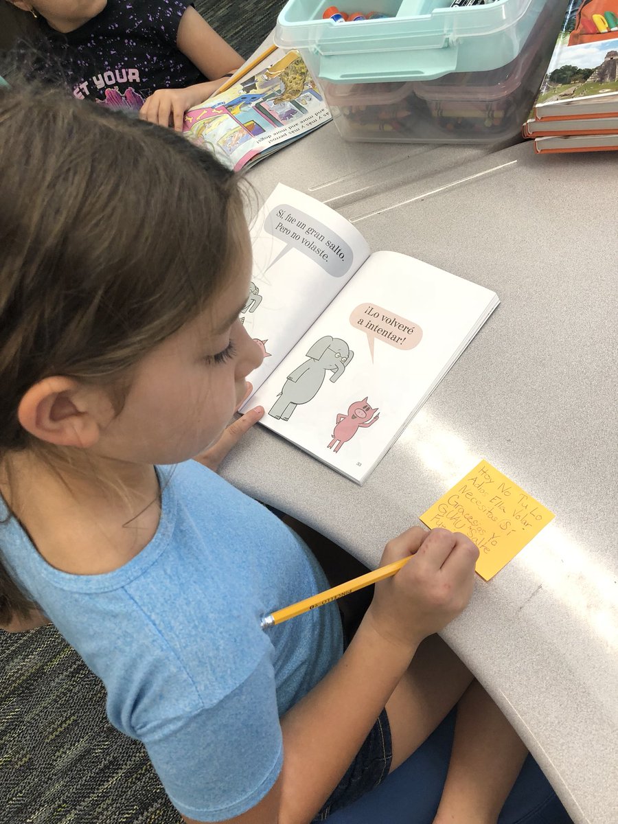 MrsMViana's tweet photo. #EverydayEditing (Edición Diaria) “Invitation to Collect” Carefully hunting for examples of capitalization in our Spanish book collection. #wearegroves #IAmHumble #weareintentional @writeguyjeff @JulieRoederAFL @HumbleISD_ESL @HumbleISD_CI https://t.co/Wc4dGC2WHw