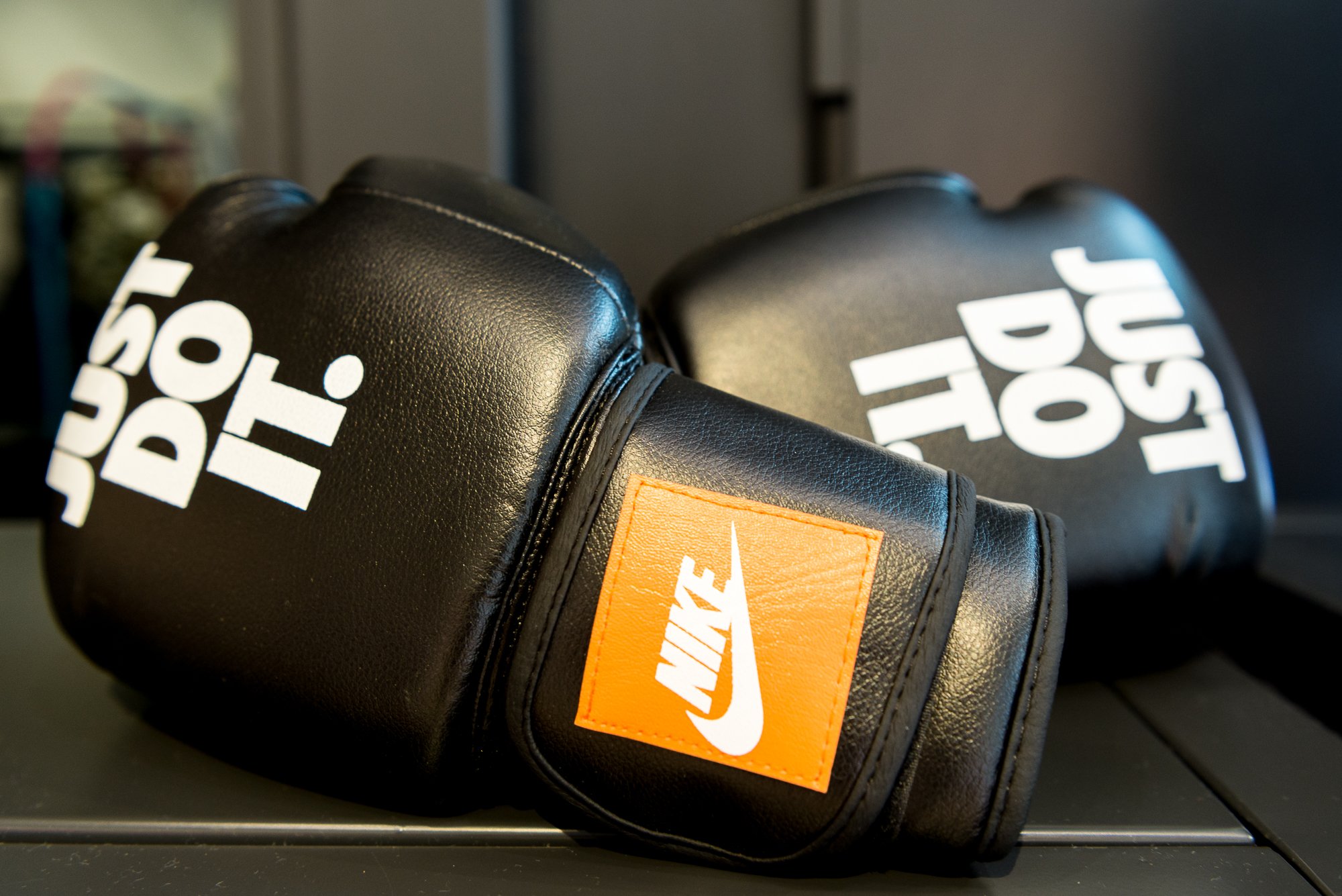 Nike just do it hot sale gloves