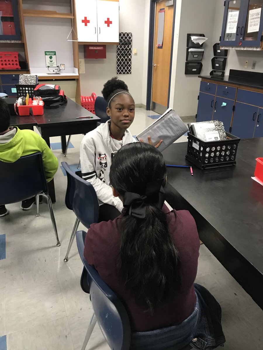 TiffGonzo's tweet photo. Easiest warmup to prepare, but I promise you the payoff is huge! Talk a Mile a Minute or 1,000,000 pyramid. #Friyay #StudentsDOtheWORK #InstantEngagement https://t.co/FzO8w4kzVa