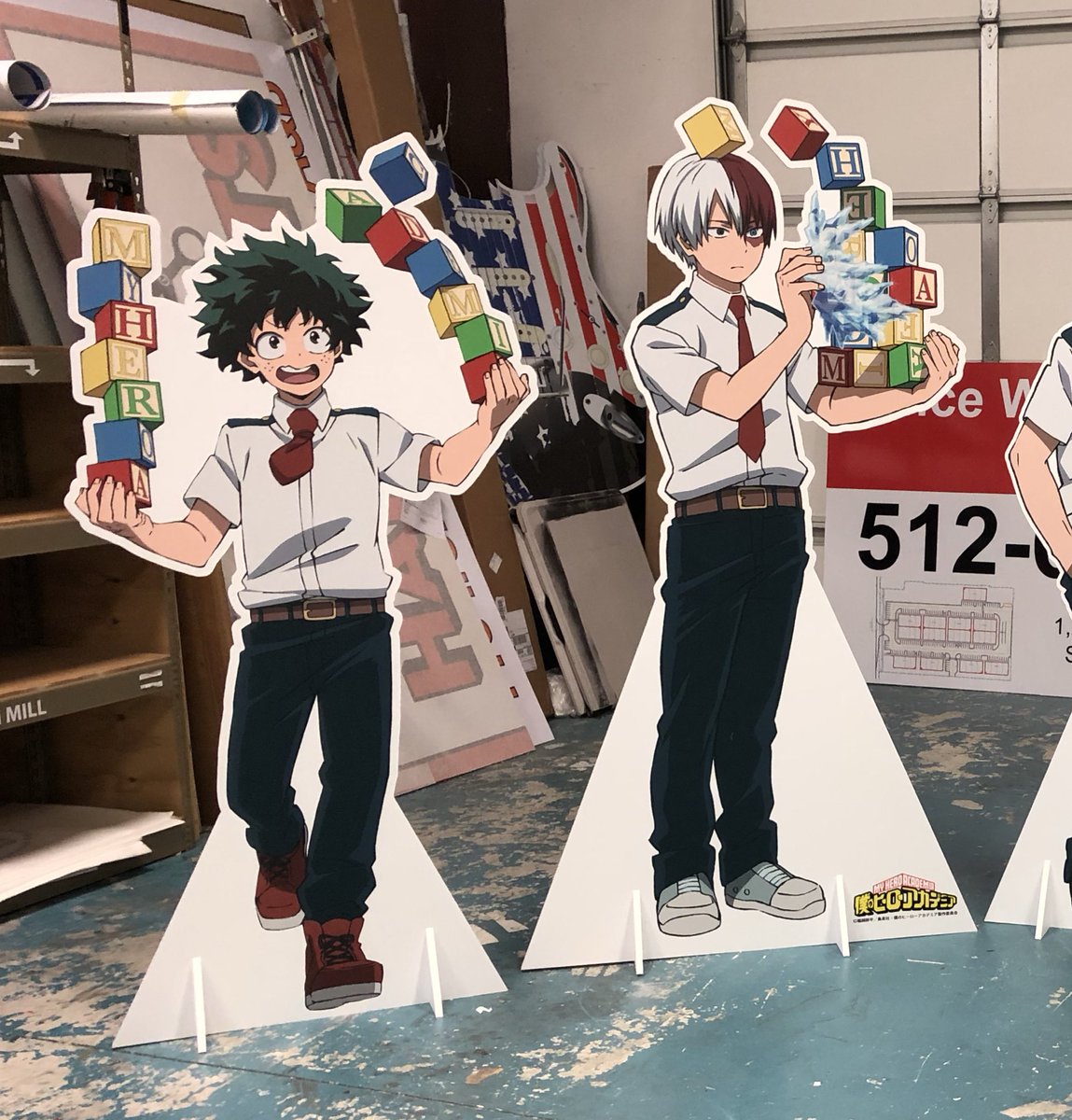 FastSignsATX's tweet image. Pretty awesome set of standees for @kinokuniyausa Austin. #standees #myheroacademia #gatorboard #retaildisplay #fastsigns #whatcanwemakeforyou