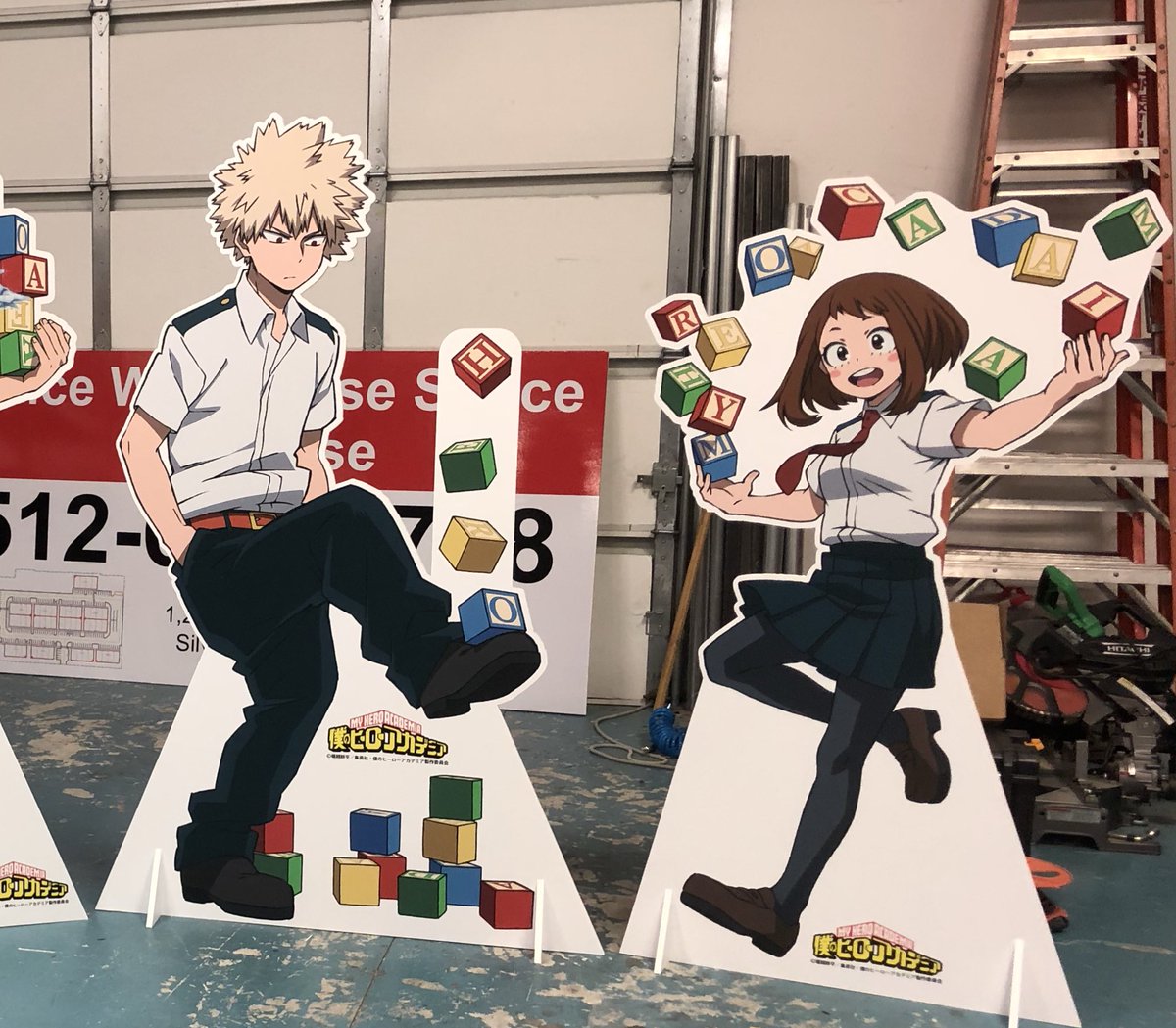FastSignsATX's tweet image. Pretty awesome set of standees for @kinokuniyausa Austin. #standees #myheroacademia #gatorboard #retaildisplay #fastsigns #whatcanwemakeforyou
