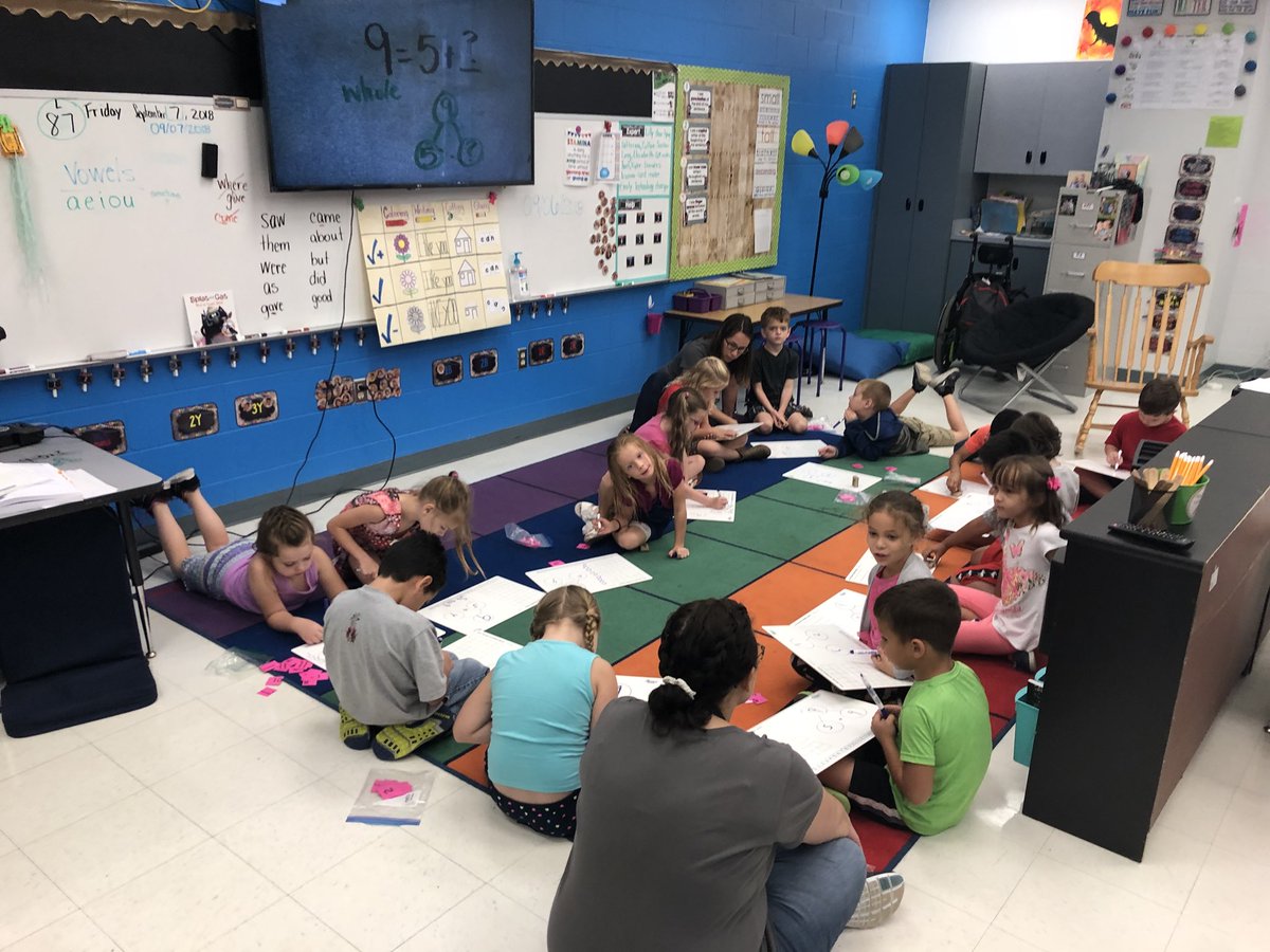 wregg_samantha's tweet image. I love my admin!!! Love walking through classrooms seeing them always with the kids! You can tell it’s their happy place!!! #myadminrocks @KHedgspeth @CWTESPrincipal