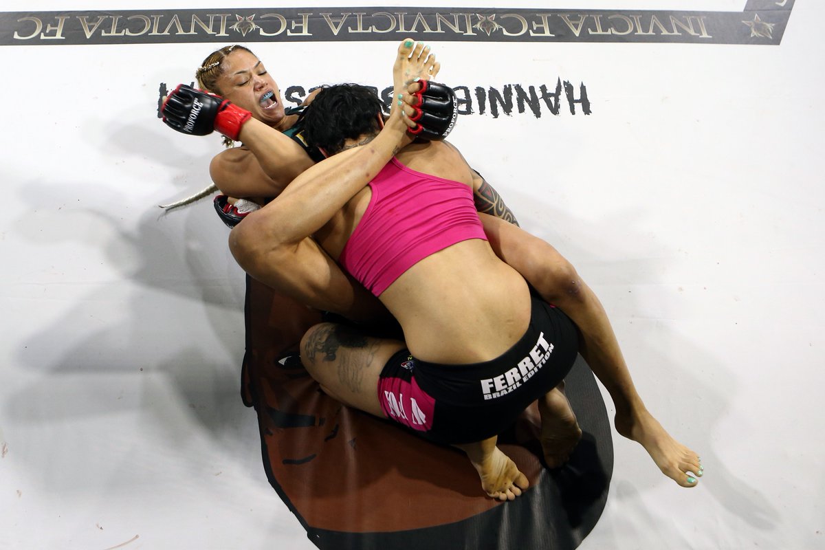 InvictaFights's tweet photo. .@PearlGonzalez picked up her third straight win โ second in the flyweight division โ with a decision victory over Brazilian Daiane Firmino. #InvictaFC31 https://t.co/HeHqQXR6kH