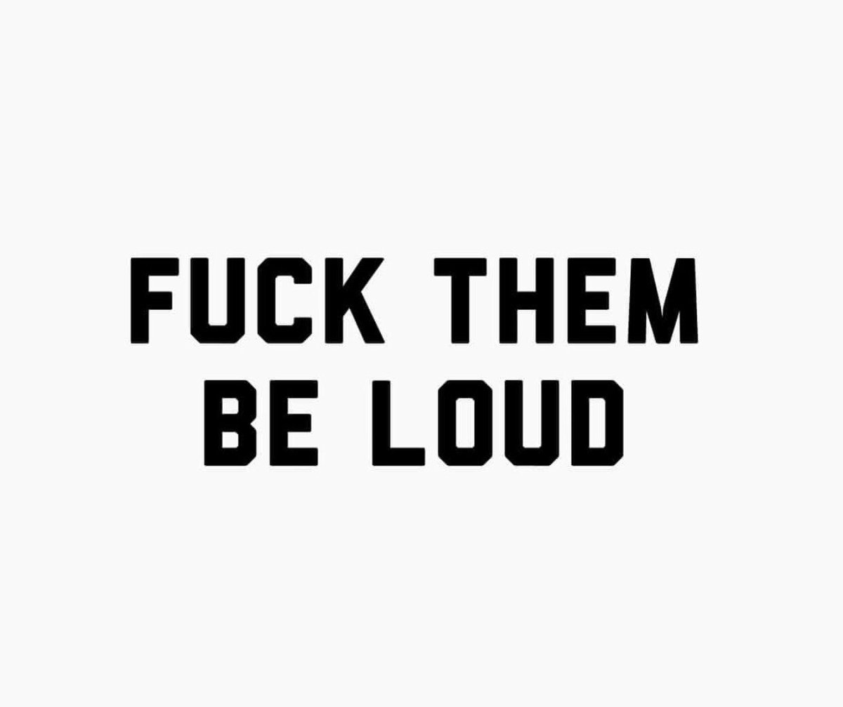 Hell ya ... it’s Friday 🎸🤘 #FridayFeeling