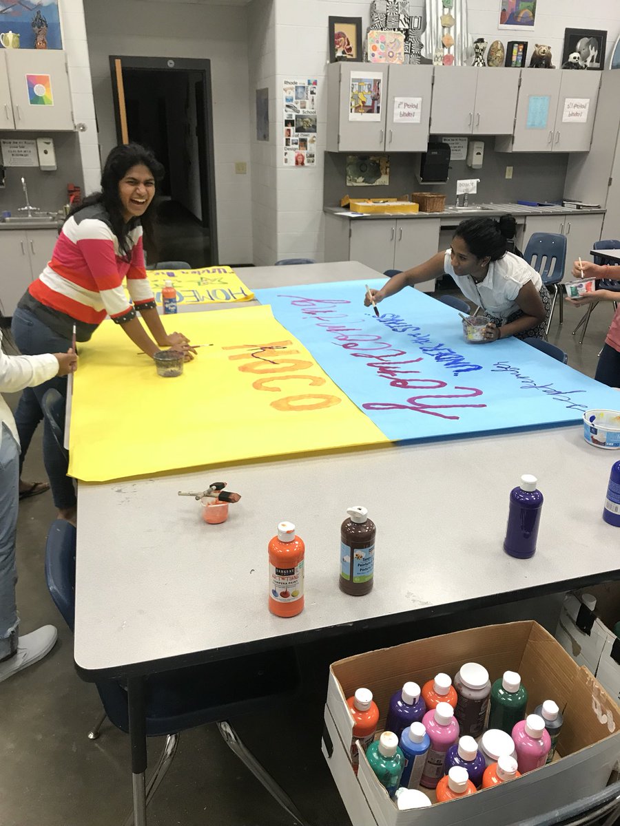 ranchview_stuco's tweet photo. What a great second meeting! This Wednesday our wolves tapped into their creativity and made posters for homecoming (its only TWO WEEKS away now!) @CFBISD #RHSWOLVES https://t.co/7T8v5qhmpp