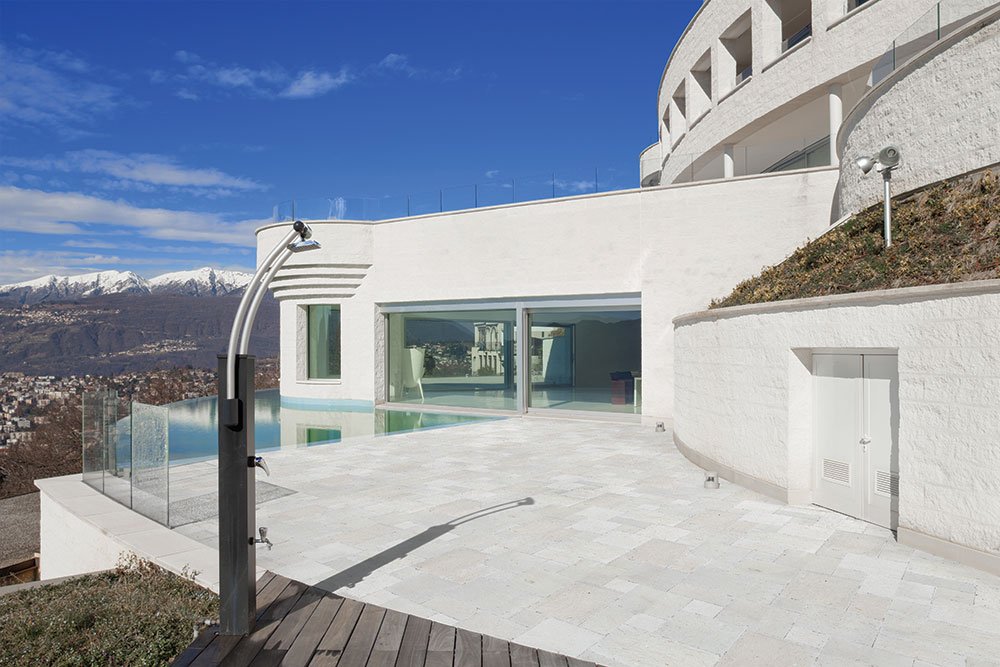 outdoorstone_'s tweet image. If you’re looking for limestone pavers and copings you can’t go pass our Fossil Stone!
#fossilstone #naturalstone #limestone #pavers #paverpatio #paverstone #poolcoping #poolside #pooldesign #pooldesigner #paverdesign #outdoorstone #outdoorliving #outdoorlifestyle