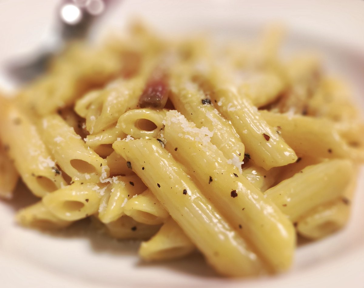 lacuocagalante's tweet photo. #chiNonsa fare una #carbonara cremosa come questa, non sa cosa si perde !! Quanta #pasta devo calare stasera ?? #pastalovers #piattiitaliani #vitadafoodie https://t.co/rZ6cLbRSut