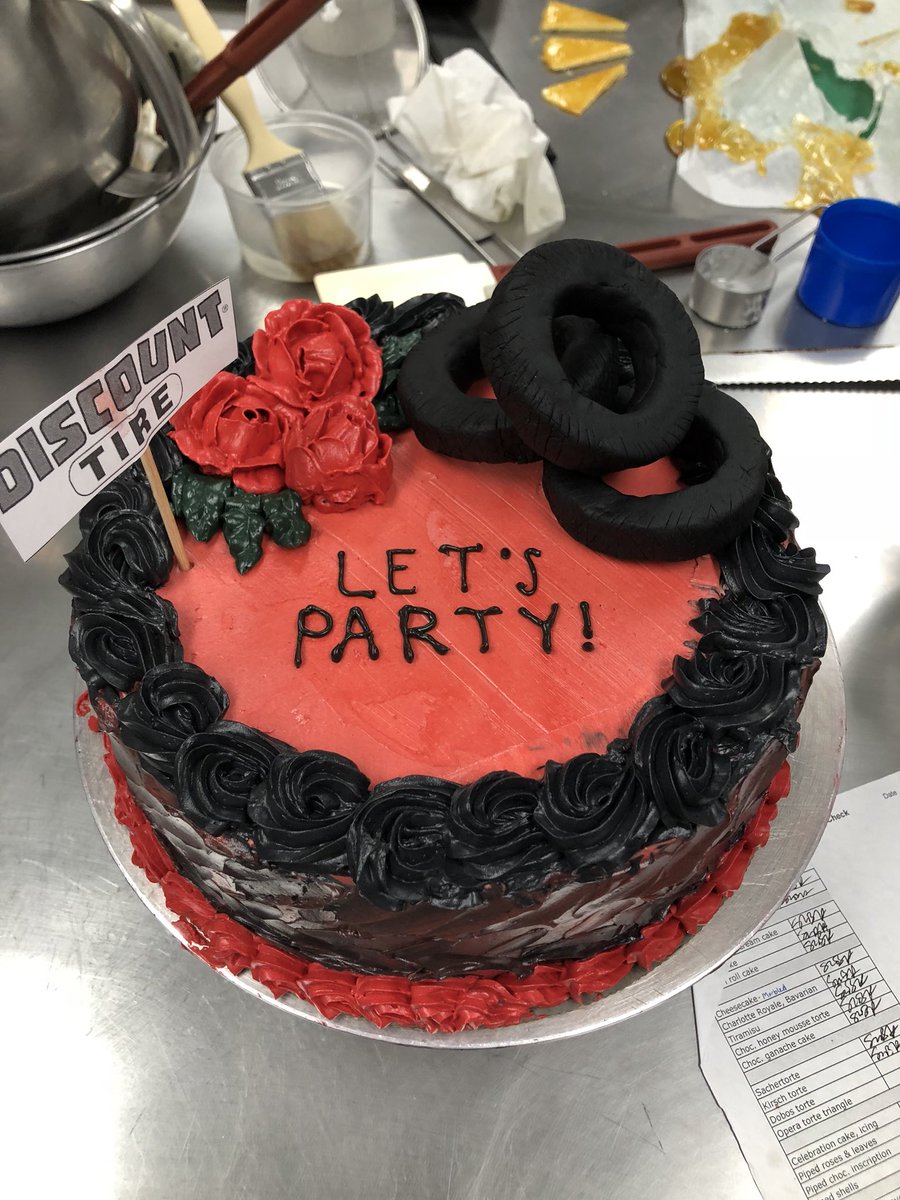 KateelBrown's tweet photo. No party like a discount party 🎈 https://t.co/8wmkNJOxbR
