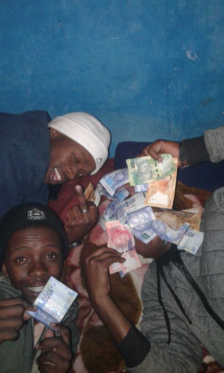 Money 💸💸💷💶💴💵