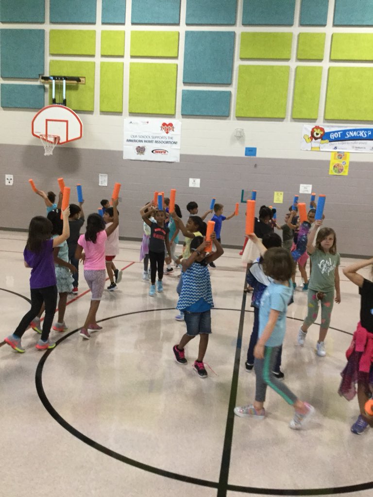 PartainPECoach's tweet photo. 2nd graders @CoyMillerElem are working to earn their locomotor license in PE - added balancing as a challenge #licensetomove https://t.co/fTTwPuLxW6