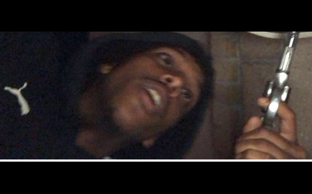 Do you recognize this man?  Police seeking suspect in August robbery. #ottnews   ottawamatters.com/police-beat/po… https://t.co/s1EY1XKU7k