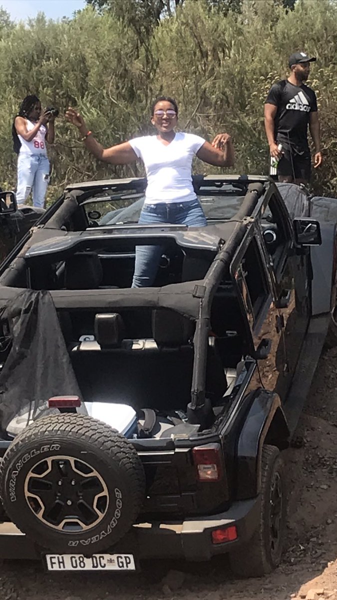 ms_tourist's tweet photo. The #JeepRevolution doing the most ..Limpopo is country , we don’t deserve them . I’m in awe,such greatness can’t be underrated. #VendaInvasion #LimpopoRocks #TheGardenOfEden #FindingAdam @golimpopo @Sontondlovu https://t.co/9Go5eU9ZCQ
