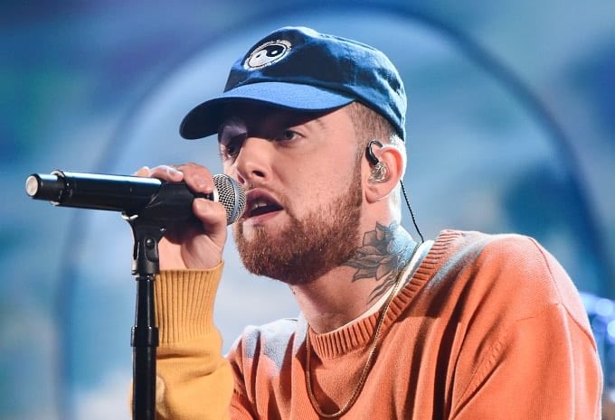 Livehiphopdaily's tweet photo. #RapInPeace #MacMiller 🙏🏾 https://t.co/YsTT7frRcG