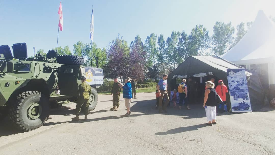 We're at Spruce Meadows Masters until Sunday! We're here with our British Counterparts from Suffield. Come check us out and all the armoured vehicles. The weather is amazing! Onward! ☀️
#sprucemeadows #joinkocr #kingsowncalgary #kingsown #kocr #calgary #alberta
