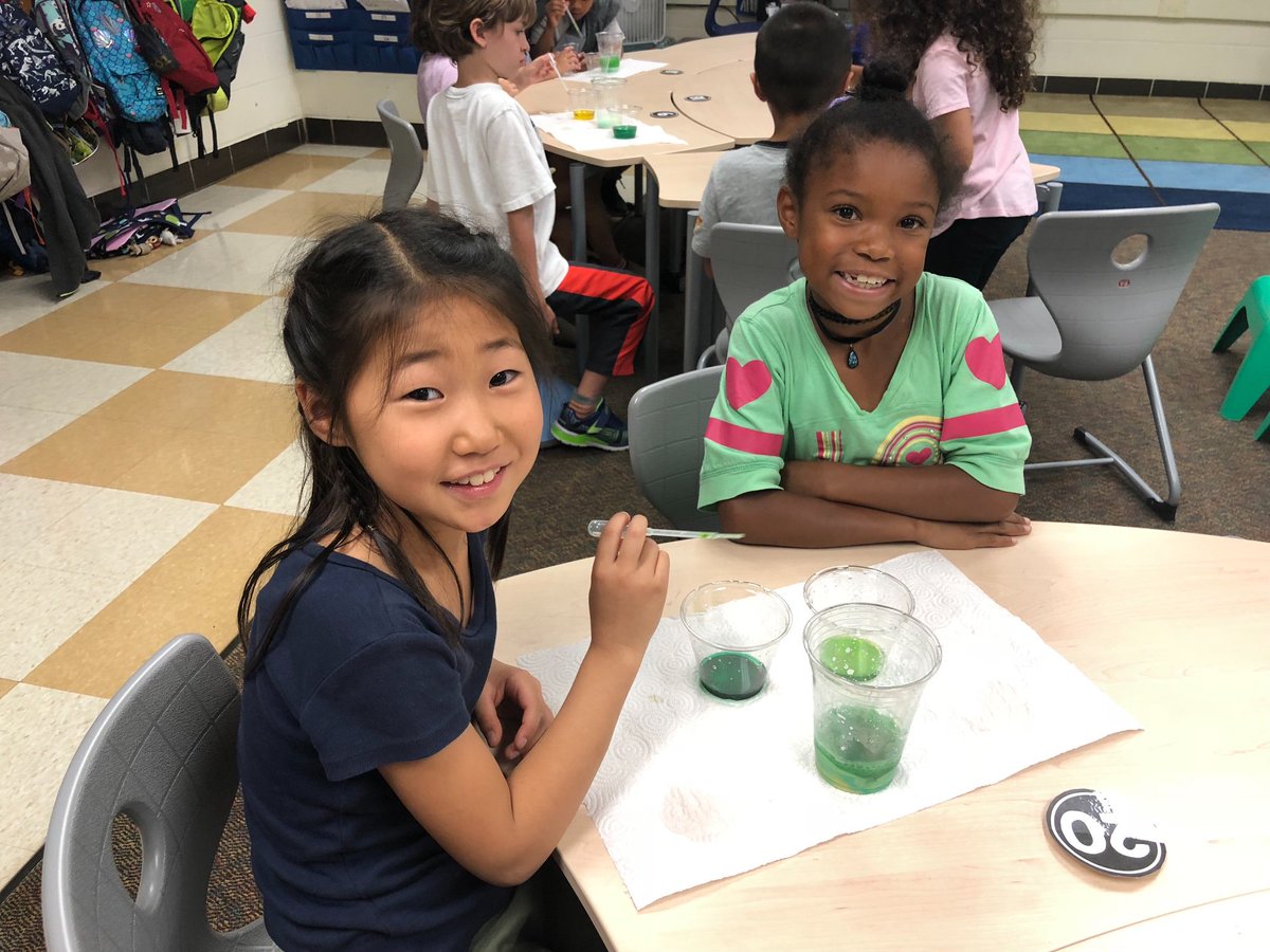 mrshahnk's tweet photo. Second graders are starting the year ready to #explore #investigate and #collaborate @a2Thurston https://t.co/LzbAvlLfoV