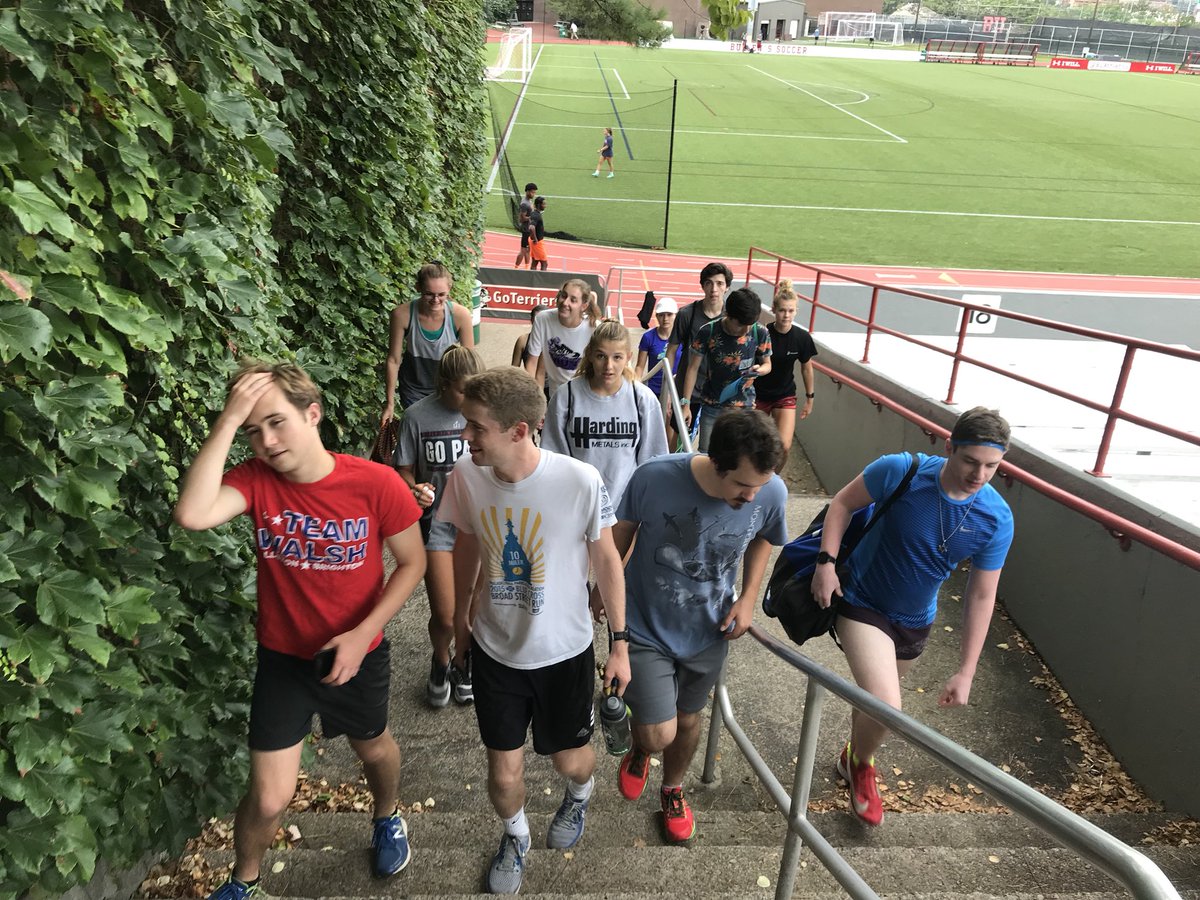 burunning's tweet image. COME OUT TO SPLASH TOMORROW FROM 12-2 AND SIGN UP TO RUSH BURC 🏃‍♀️🏃‍♂️💨 
(pic shows the smiling faces of today’s practice)