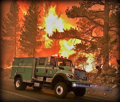 GeneralGCuster's tweet image. #BreakingNews! The #BootFire, In the High Sierra, by Bridgeport &amp;amp; Walker, Calif. Is NOT Contained--Fire is Now over 6,800 acres. #SierraNevada @AriMelber @MSNBC #VelshiRuhle @AliVelshi @SRuhle (USFS Photo, at #Hwy395) Story via @carsonnow carsonnow.org/story/09/07/20…