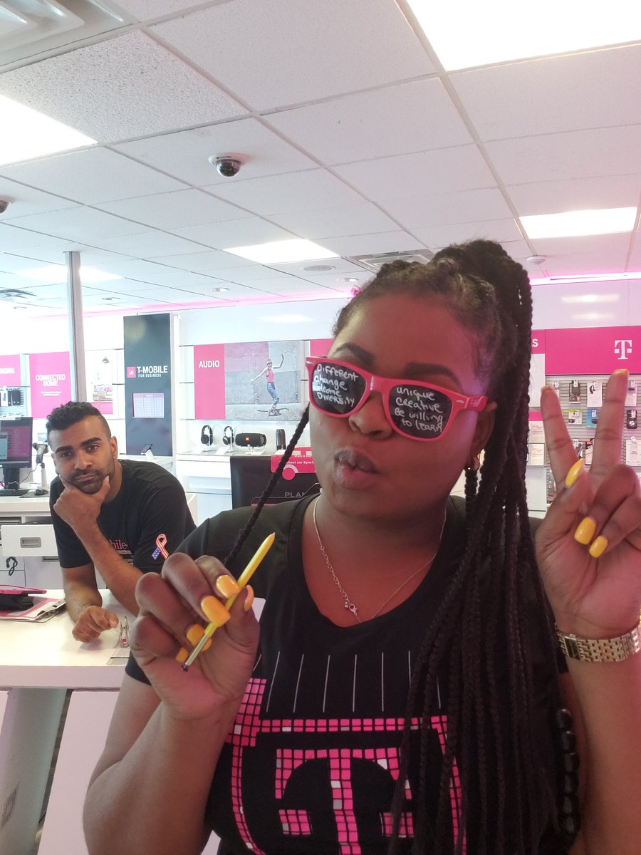 Shawtykimy's tweet image. #ToCool 
#GalaxyNote9
#Note9SPenSelfieContest 
@theSamsungSide 
@YourSamsungGuy 
@marscordoba