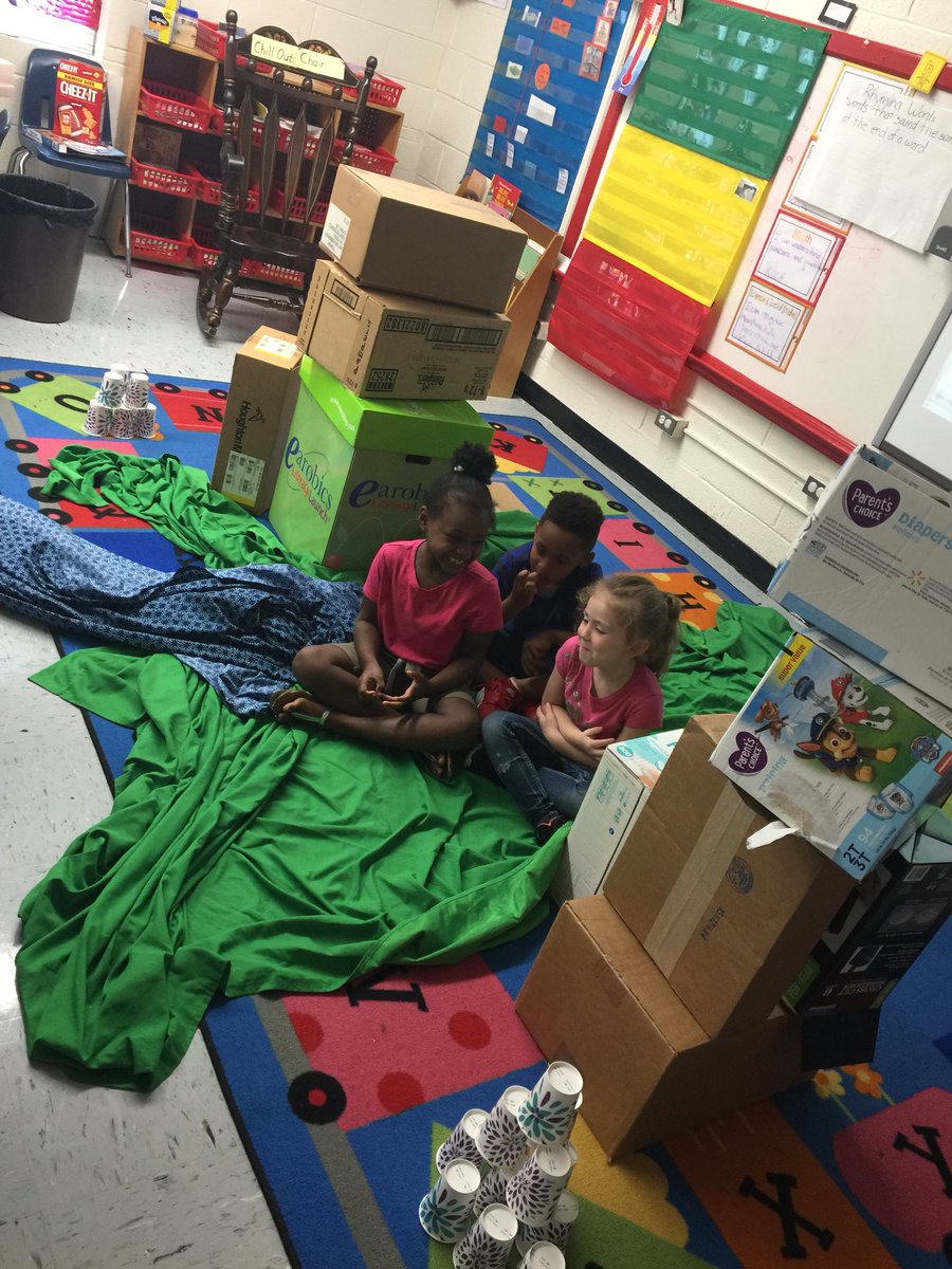 parker_fun's tweet photo. We made mountains, valley, river, and hills learning about geography at school! https://t.co/IO6QFlWOSe
