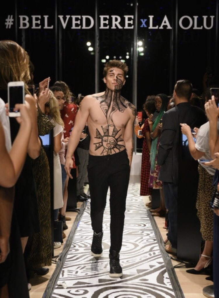 NolanFunkJPN's tweet photo. Belvedere Vodka Launches Laolu Senbanjo 2018 Limited Edition Bottle During New York Fashion Week At The Whitney Museum Of American Art   Spt,6,2018 #NolanFunk https://t.co/UXOzdYqS3z