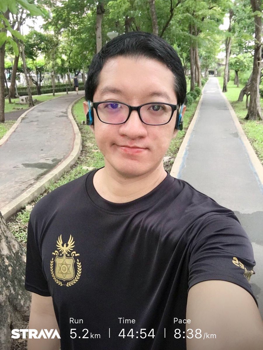 gimmics2000's tweet photo. อย่ามัวแต่วิ่งตามใคร จนลืมใส่ใจคนที่วิ่งตามมา...🏃🏃
#finalcase #แขนเล็กจังวุ้ย https://t.co/K3lcDZ2yQO
