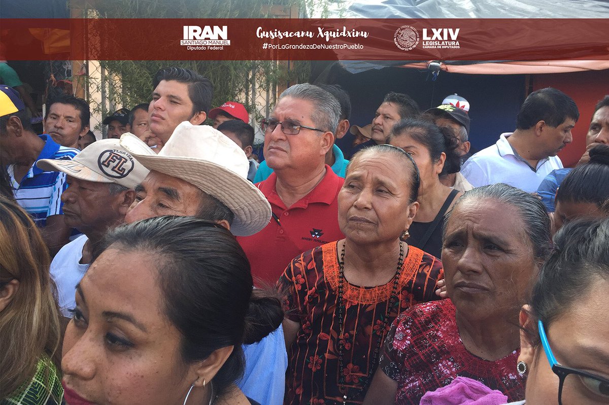 IranSantiagoM's tweet photo. Hoy estuve en #Ixtaltepec participando en el #ForoRegionalDeDamnificados por el sismo ocurrido hace 1 año que afectó a nuestros paisanos asistí al memorial que se realizó #Juchitán Reiteramos el respaldo y apoyo para damnificados
#GusisacanuXquidxinu
#PorLaGrandezaDeNuestroPueblo https://t.co/YPShrqS3GE