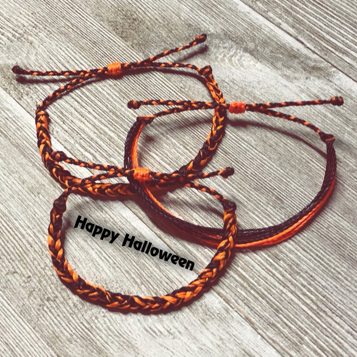 MermaidUnsalted's tweet photo. 👻 https://t.co/0IFTTBvs8k 👻 
-
#girlsonrocks #halloween #HalloweenIsComing #happyhalloween #fallfashion #stringbracelets #waterproof #beachbum #yogagirl #fitnessgirl #friendship #giftsforher #giftsforhim #holidaytime #etsyhandmade #handmadebyme #withlove #stockingstuffers #kids https://t.co/XsEvp4EYp2