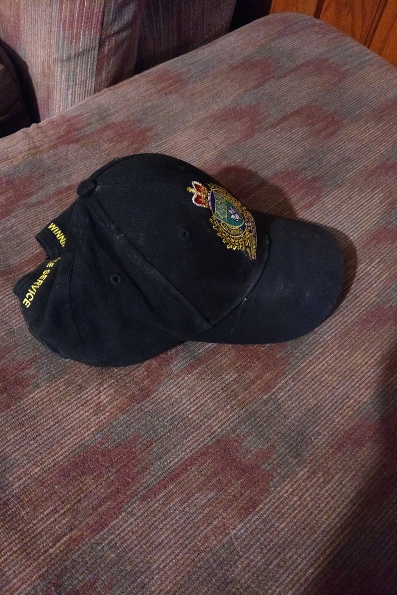 Prick_InTheWall's tweet image. @wpgpolice Looks like Car 202 lost a dept issued WPS ballcap in the 7-11 parking lot tonight . #WpgPolice #Winnipeg #WPS