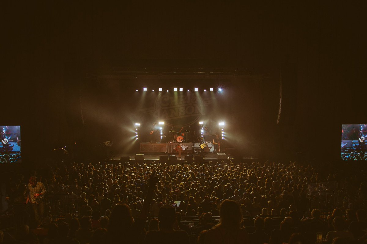 janson_chris's tweet photo. Illinois thanks for a great night! https://t.co/54fWSZi68J