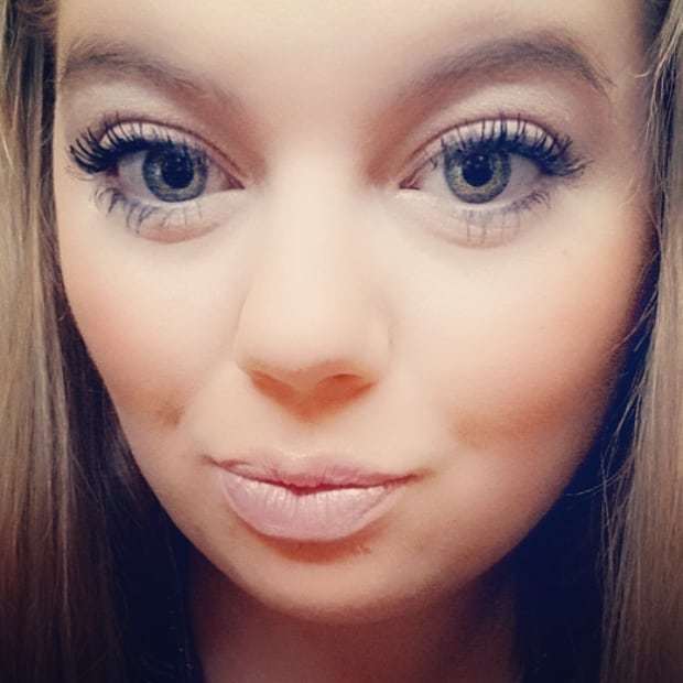 SarahYEG's tweet photo. #selfie https://t.co/m22K1V7KMc https://t.co/sC72O7sLrQ