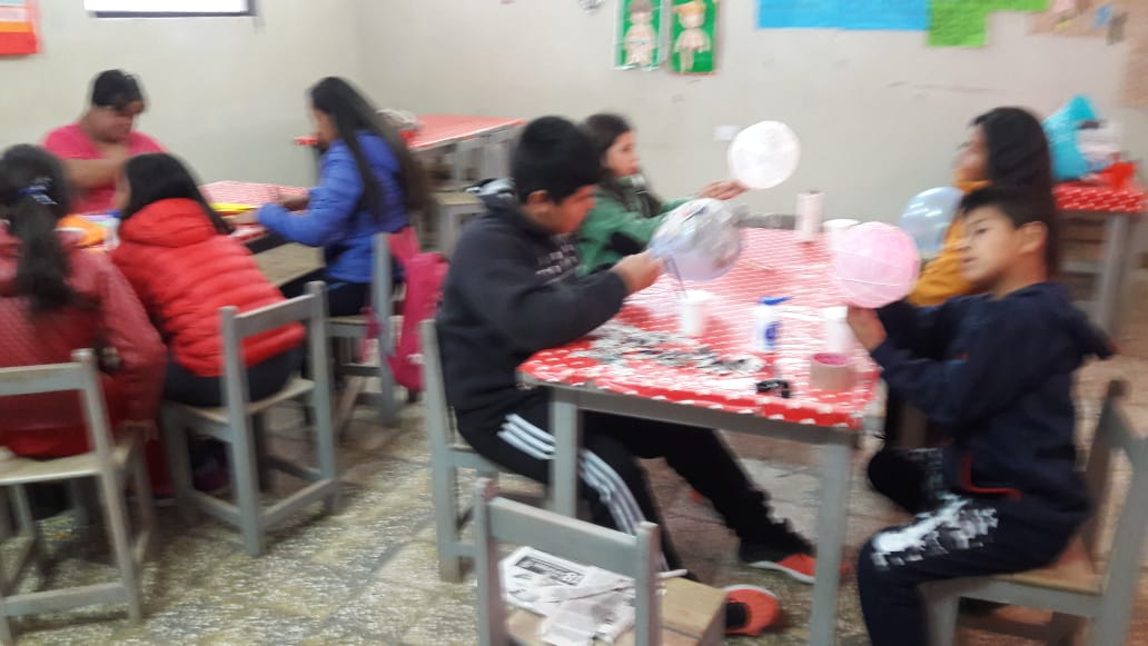 EnckyA's tweet photo. #mareaAzulCaivida y salud presente con las actividades compartidas con los talleres de manualidades https://t.co/8wgWCZCYf8