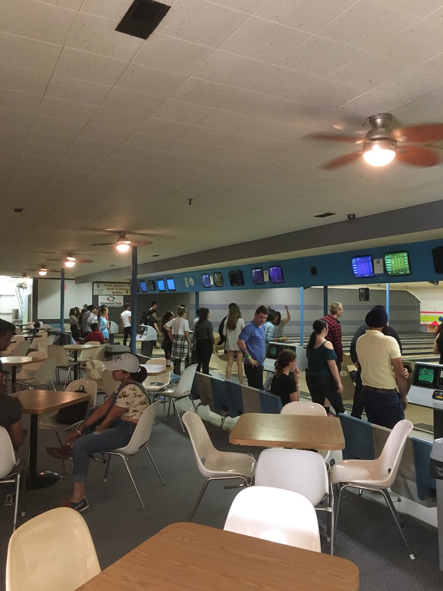 COTR_CampusLife's tweet photo. Pins N’ Pizza is underway at Juniper lanes. @COTR_Updates @COTR_IntlEd #pizzz #bowling https://t.co/iPtF3iXPrM