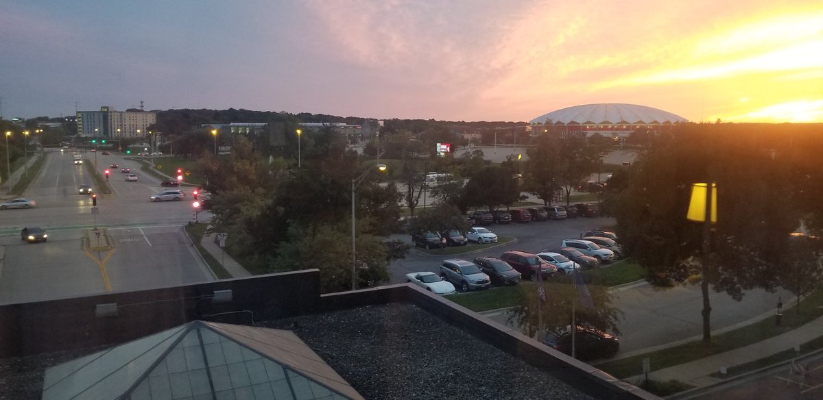 jdietz30's tweet image. Counting the hours... #ironmanmadison 2018. Checked in,  athlete briefing,  final bike ride and tune up,  final run,  healthy dinner,  and now some Ozark before bed!! Thanks to everyone who's got my back for this! Especially my wife,  she rocks!